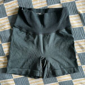 POPFLEX Supersculpt Seamless Midi Shorts
